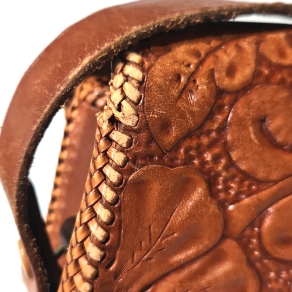 Vintage 50's Artisan Beautiful Hand Tooled Leather Handbag Purse - Picture 10 of 13